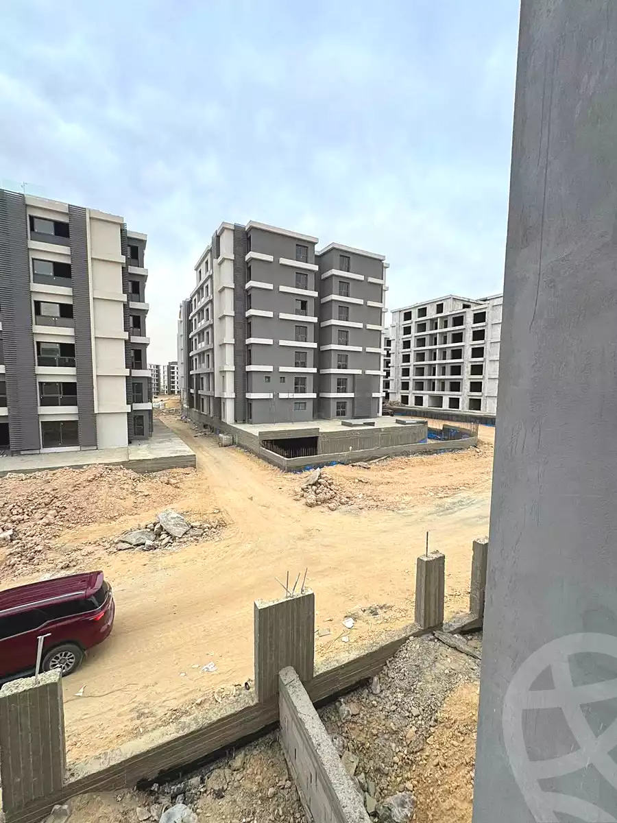 https://aqarmap.com.eg/ar/listing/7212654-for-sale-cairo-new-cairo-compounds-kmbwnd-kryk-twn-il-cazar