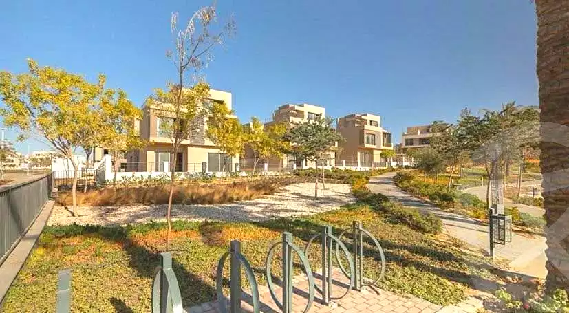 https://aqarmap.com.eg/en/listing/7212715-for-sale-cairo-new-cairo-compounds-blm-hylz-nyw-kyrw