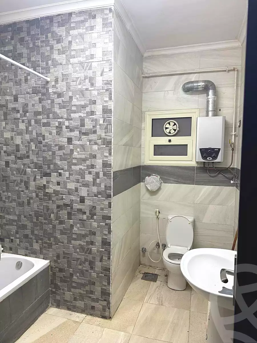 https://aqarmap.com.eg/ar/listing/7212821-for-sale-cairo-new-cairo-el-banafsg-el-banafsag-omarat-al-gabri-st