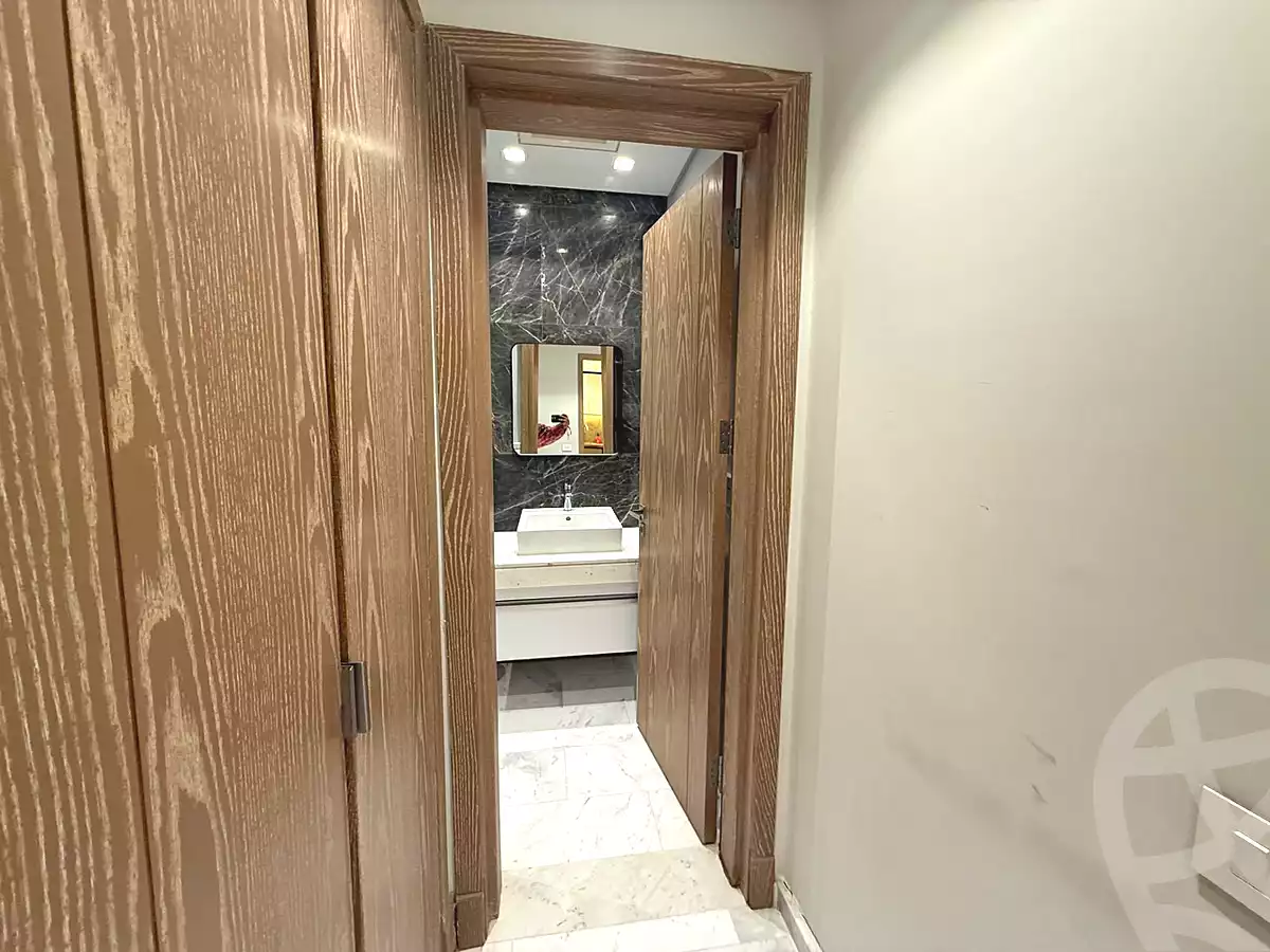 https://aqarmap.com.eg/ar/listing/7212864-for-rent-cairo-6th-of-october-compounds-aeon