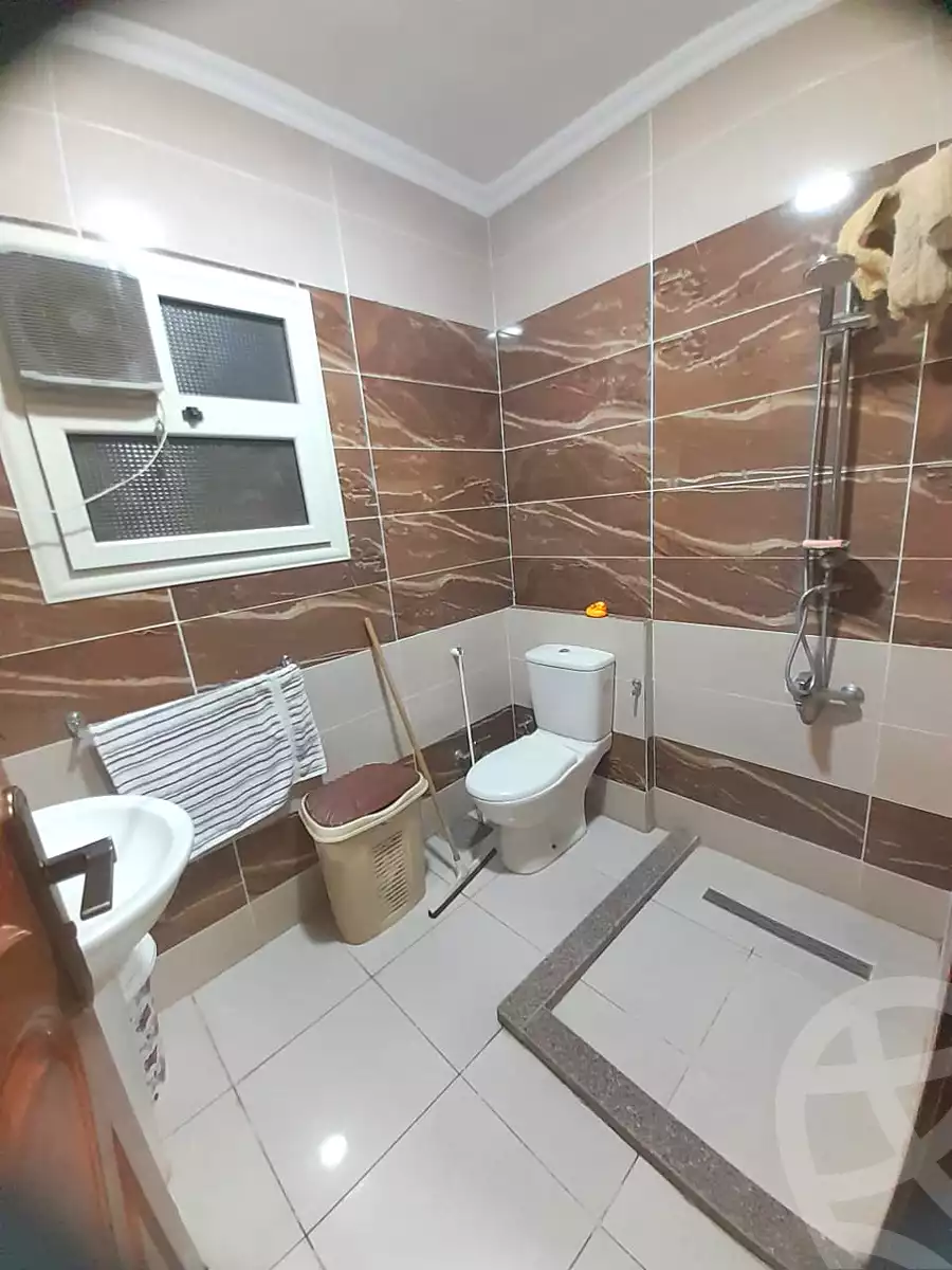 https://aqarmap.com.eg/ar/listing/7212952-for-sale-cairo-6th-of-october-el-ahyaa-neighborhood-2nd-divided-from-al-kafrawei-st