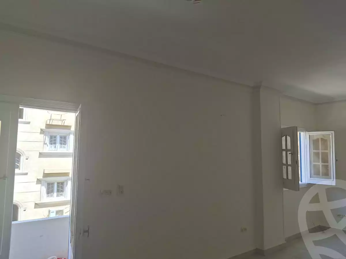 https://aqarmap.com.eg/ar/listing/7212986-for-sale-cairo-6th-of-october-el-ahyaa-neighborhood-3rd-al-hay-al-thalith-st