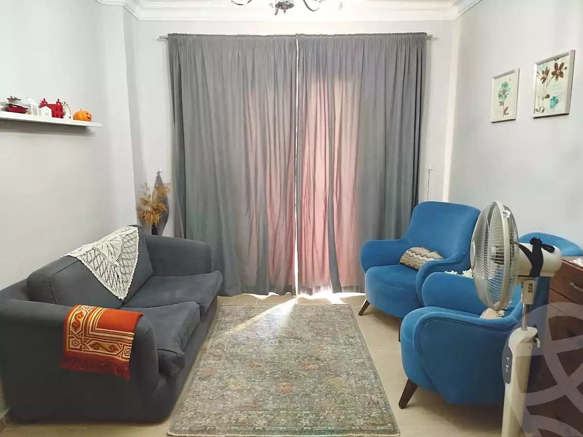 https://aqarmap.com.eg/en/listing/7213141-for-sale-cairo-el-sheikh-zayed-city-compounds-el-yasmeen-compound
