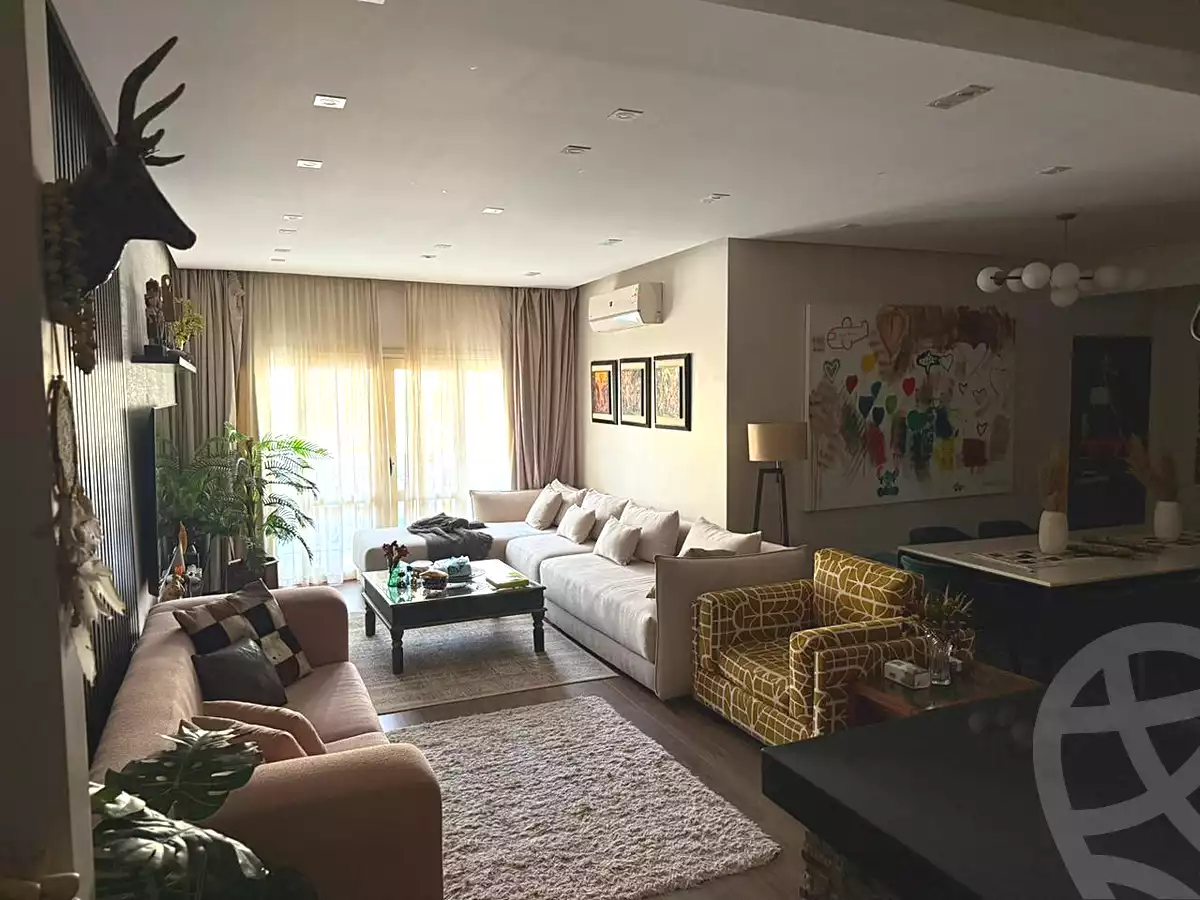 https://aqarmap.com.eg/ar/listing/7213162-for-sale-cairo-el-sheikh-zayed-city-compounds-el-khamayel