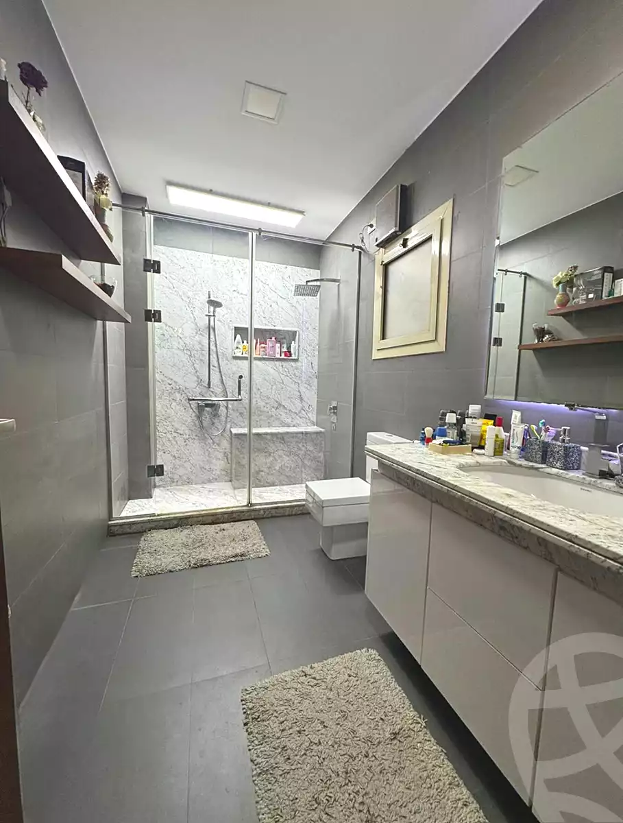 https://aqarmap.com.eg/ar/listing/7213162-for-sale-cairo-el-sheikh-zayed-city-compounds-el-khamayel
