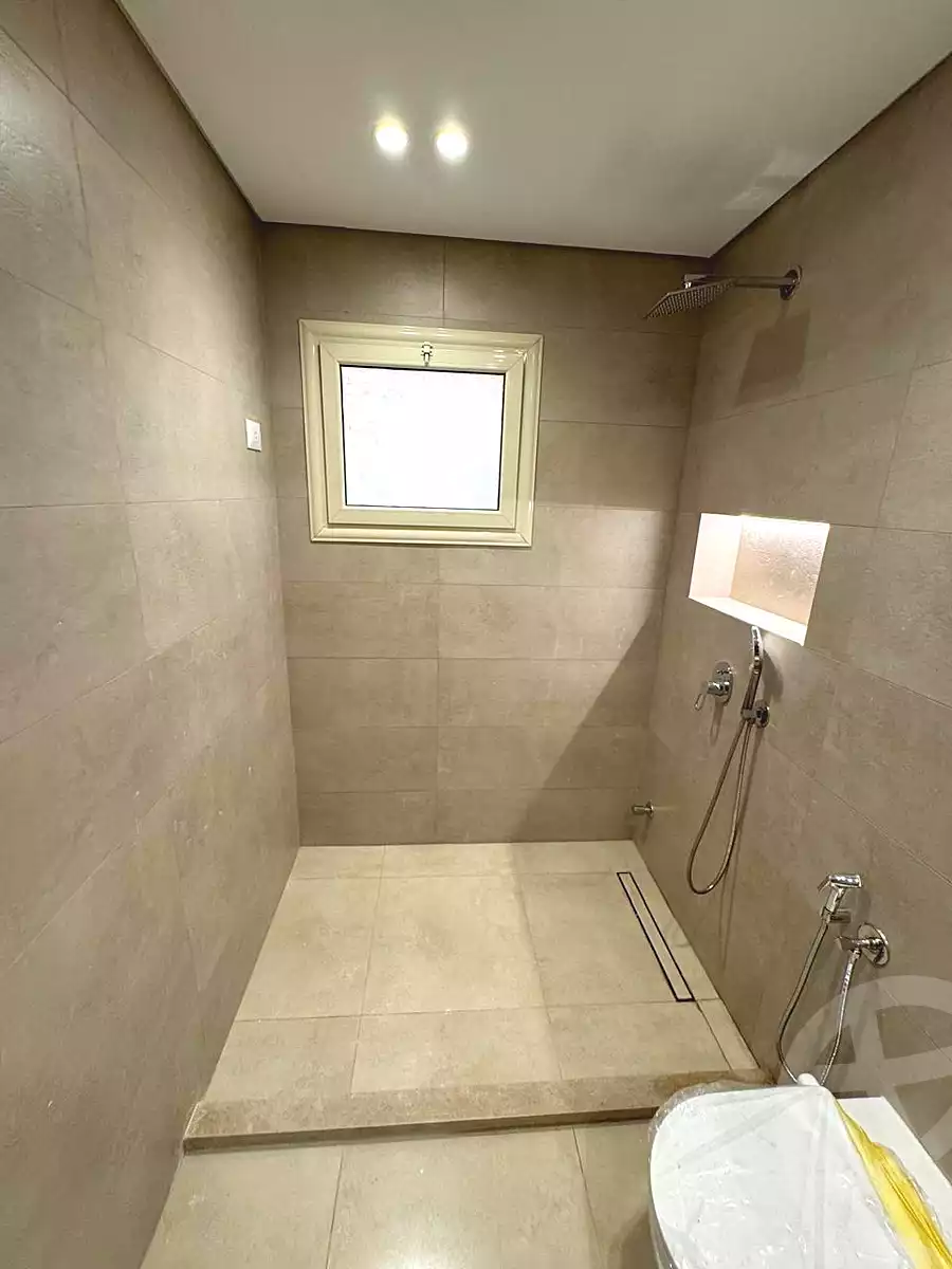 https://aqarmap.com.eg/ar/listing/7213175-for-sale-cairo-el-sheikh-zayed-city-compounds-el-khamayel