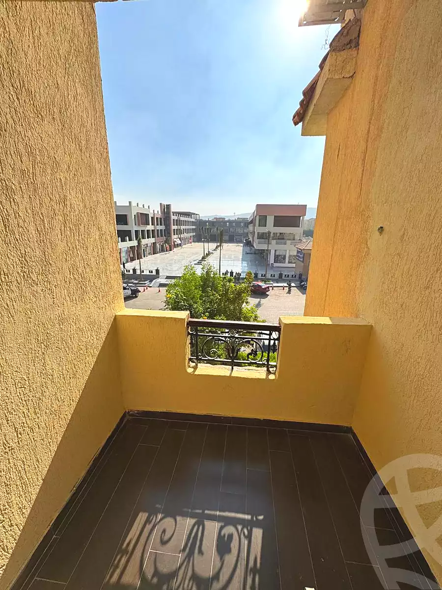 https://aqarmap.com.eg/ar/listing/7213175-for-sale-cairo-el-sheikh-zayed-city-compounds-el-khamayel