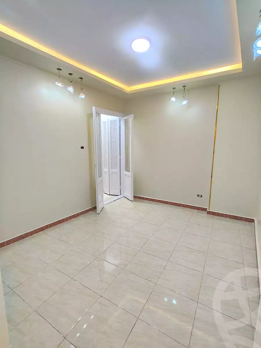 https://aqarmap.com.eg/ar/listing/7213939-for-sale-alexandria-sydy-bshr-sydy-bshr-bhry-shr-khld-bn-lwlyd