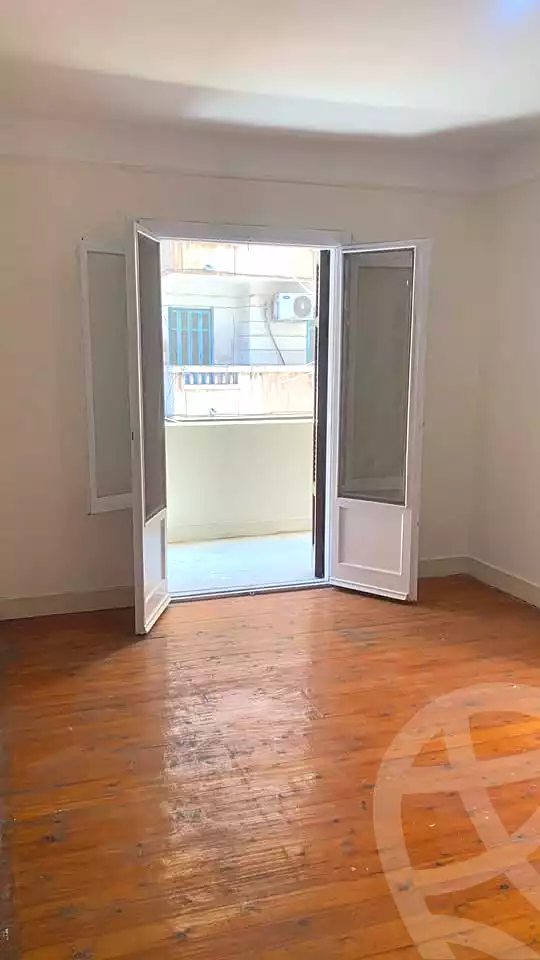 https://aqarmap.com.eg/en/listing/7214123-for-rent-alexandria-ganaklis-shr-bw-qyr-tryq-lhry