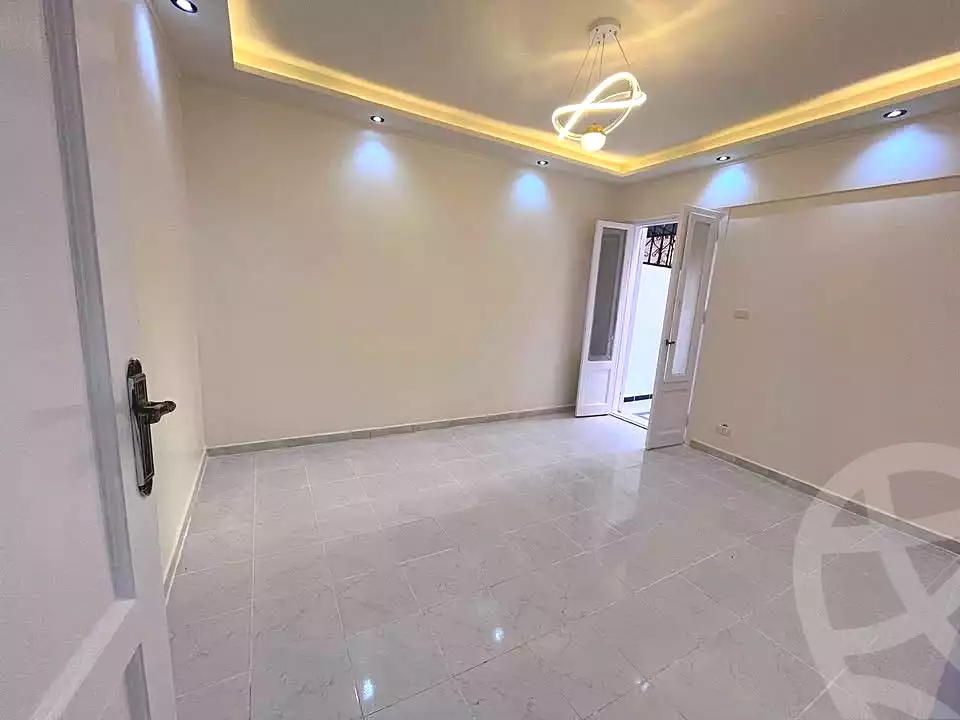 https://aqarmap.com.eg/en/listing/7214127-for-sale-alexandria-al-agamy-shataa-el-nakheel