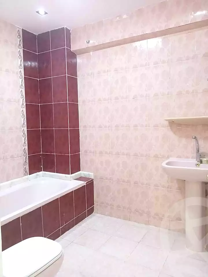 https://aqarmap.com.eg/ar/listing/7214167-for-sale-alexandria-sydy-bshr-sydy-bshr-bhry-gamal-abd-el-nasir-st