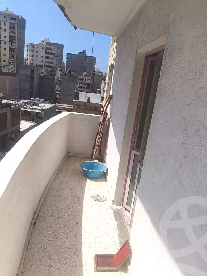 https://aqarmap.com.eg/ar/listing/7215344-for-sale-alexandria-el-asafra-l-sfr-qbly-el-maahad-el-dini-st