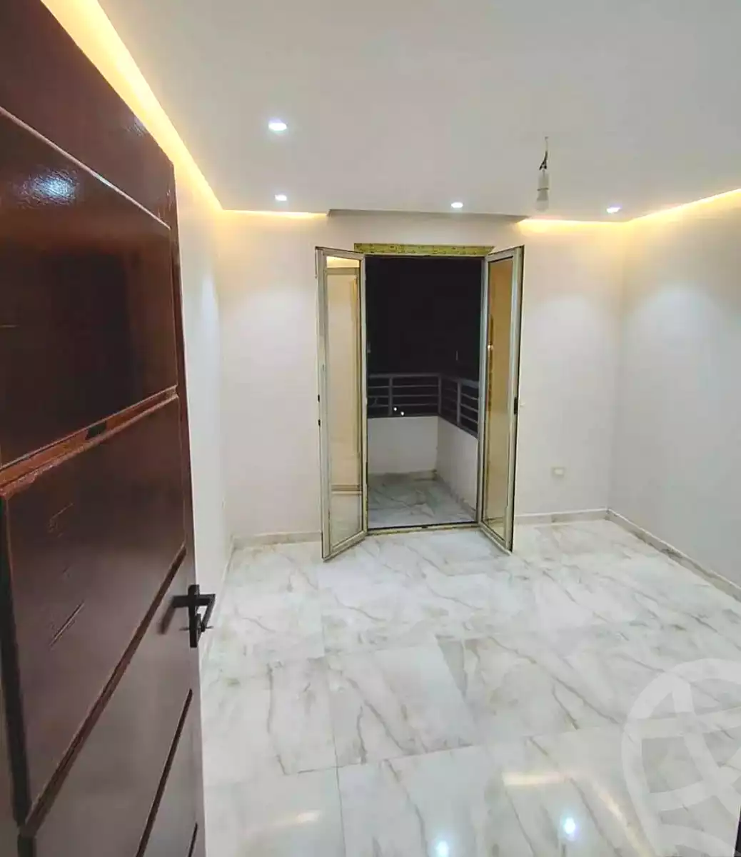 https://aqarmap.com.eg/ar/listing/7215778-for-rent-alexandria-moharram-bey