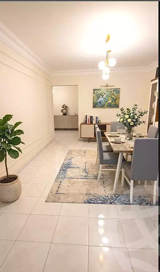 https://aqarmap.com.eg/ar/listing/7215920-for-sale-cairo-helwan-ahmed-enci-st