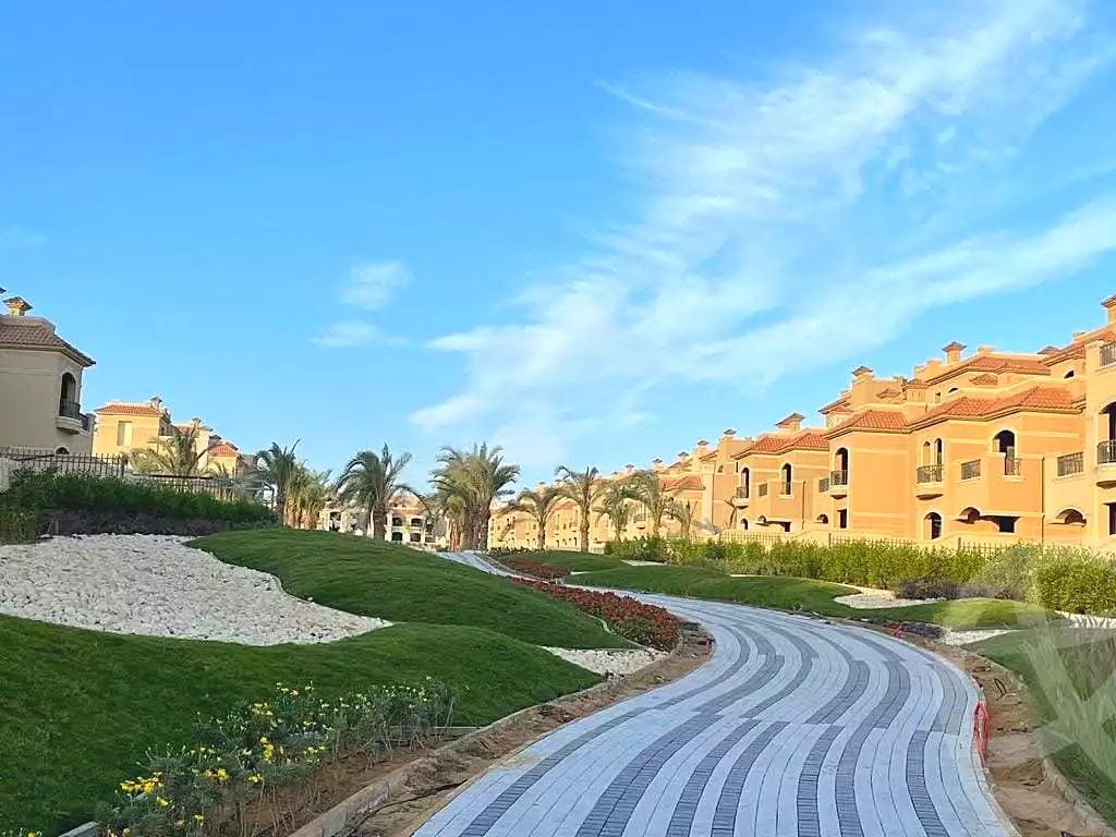 https://aqarmap.com.eg/ar/listing/7216006-for-sale-cairo-new-administrative-capital-r4-la-vista-city