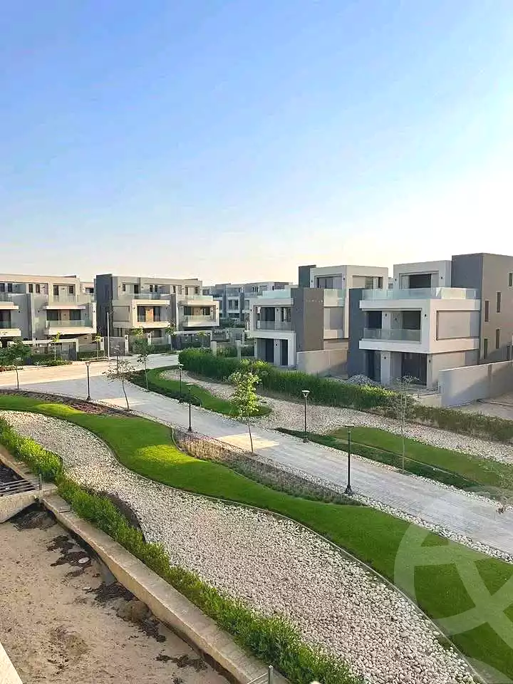 https://aqarmap.com.eg/ar/listing/7216046-for-sale-cairo-new-administrative-capital-r4-la-vista-city