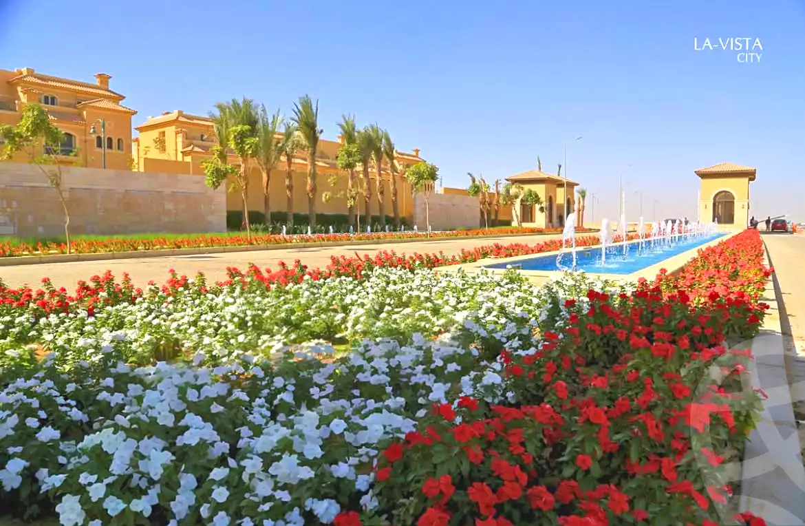 https://aqarmap.com.eg/ar/listing/7216046-for-sale-cairo-new-administrative-capital-r4-la-vista-city