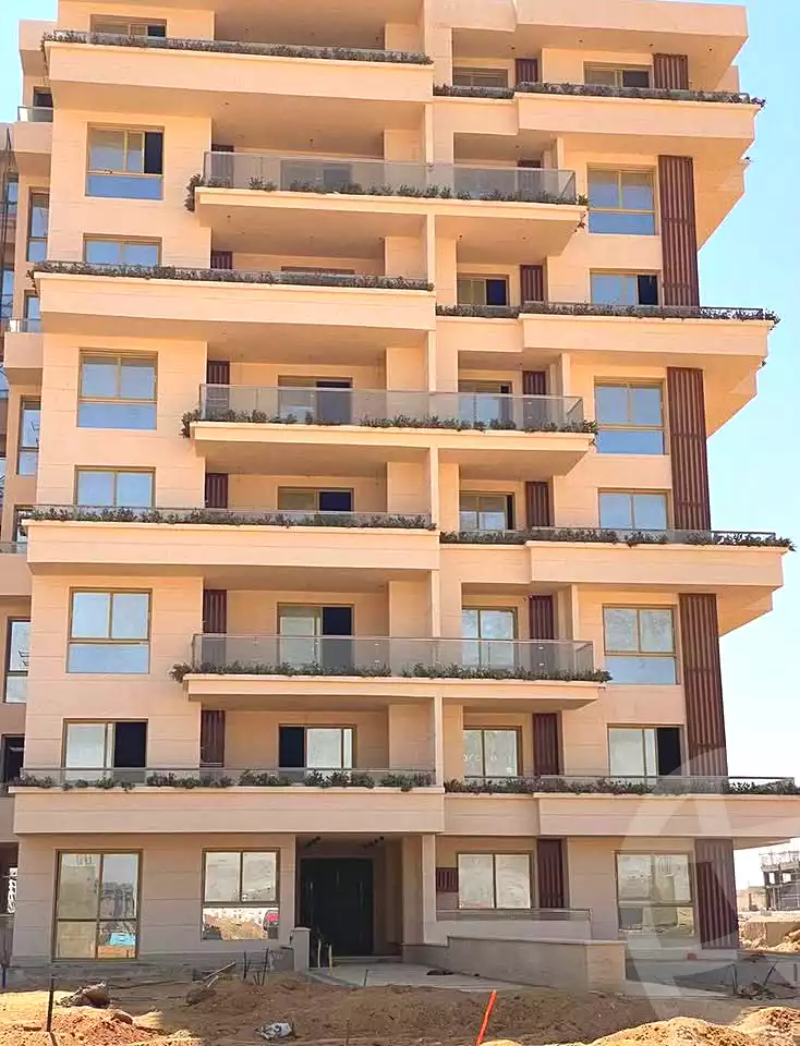 https://aqarmap.com.eg/ar/listing/7216421-for-sale-cairo-new-administrative-capital-r8-tj-msr