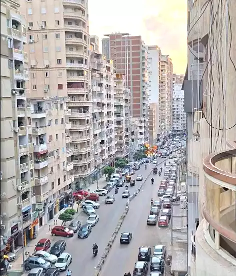 https://aqarmap.com.eg/ar/listing/7216452-for-sale-alexandria-sydy-bshr-sydy-bshr-bhry-shr-mhmwd-l-yswy