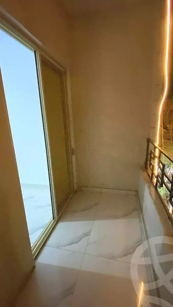 https://aqarmap.com.eg/ar/listing/7216596-for-rent-cairo-6th-of-october-el-ahyaa-neighborhood-5th-street-2