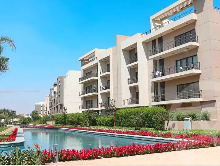 https://aqarmap.com.eg/en/listing/7216638-for-sale-cairo-new-cairo-compounds-fifth-square
