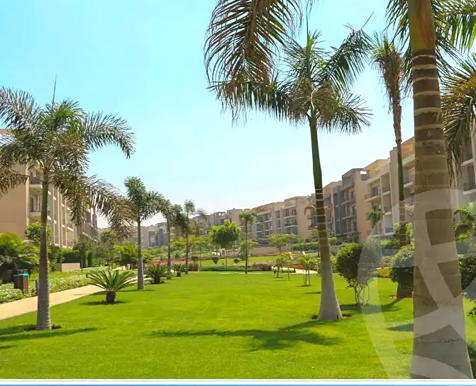 https://aqarmap.com.eg/en/listing/7216638-for-sale-cairo-new-cairo-compounds-fifth-square