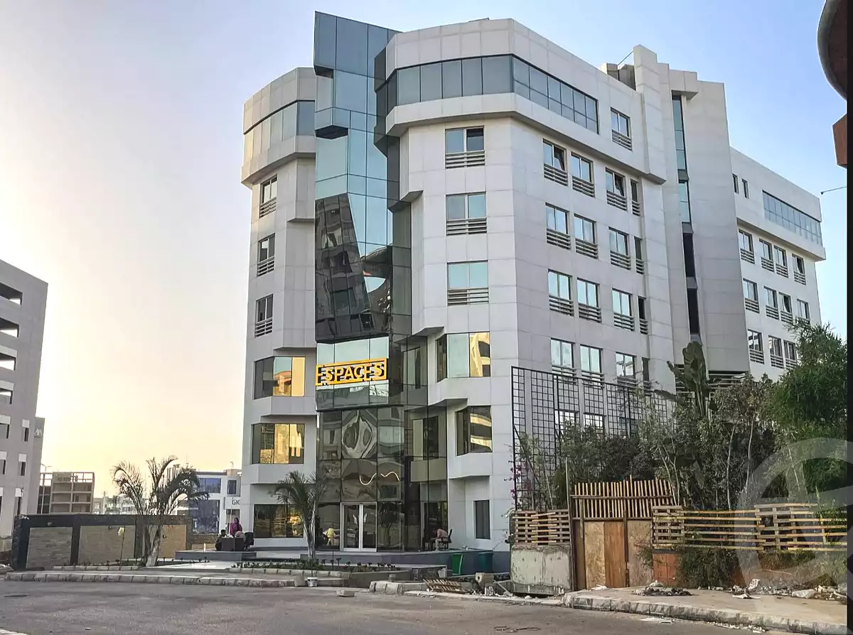 https://aqarmap.com.eg/ar/listing/7216958-for-rent-cairo-new-cairo-90th-street-south-teseen-st
