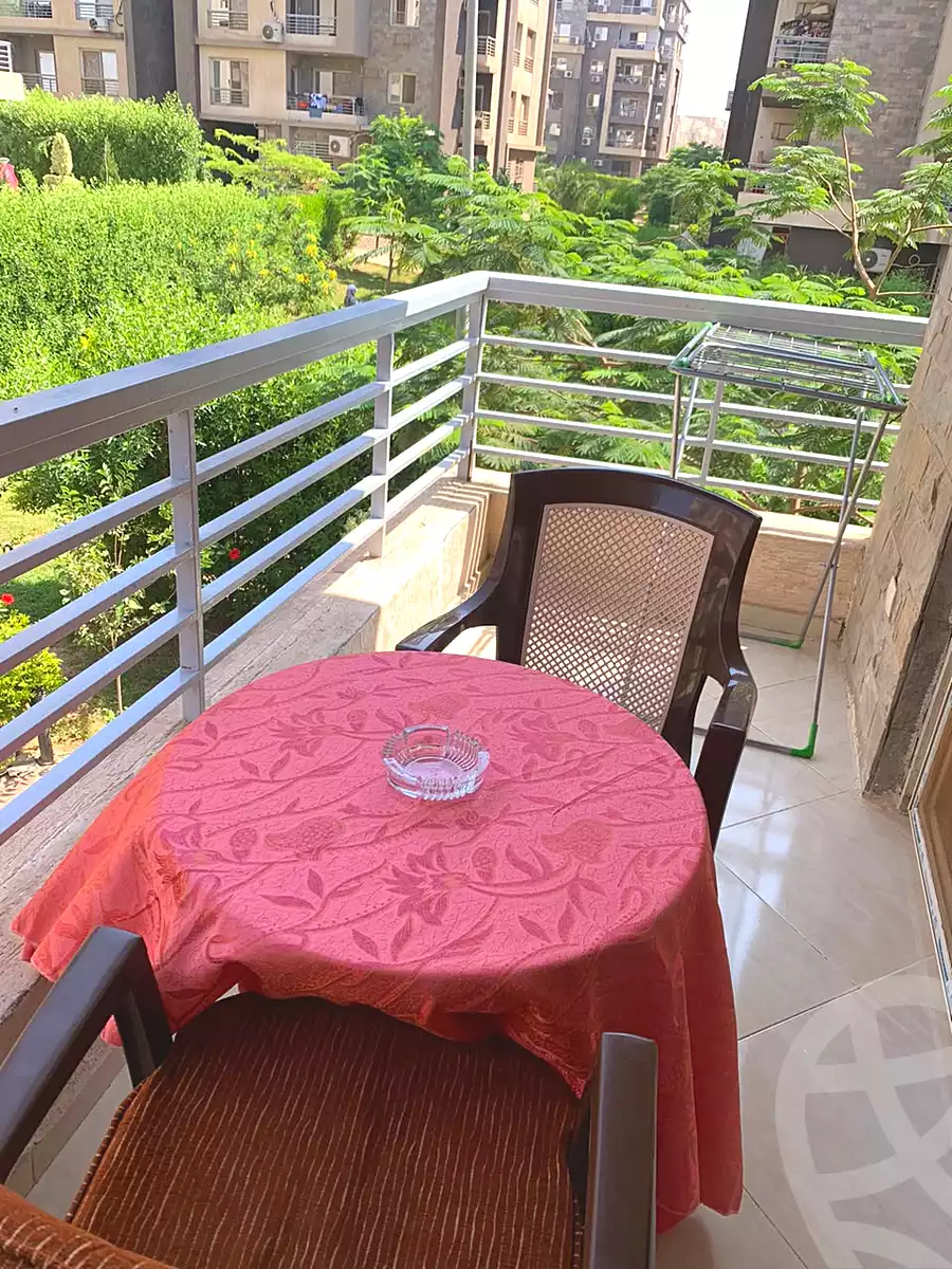 https://aqarmap.com.eg/ar/listing/7217011-for-rent-cairo-el-sheikh-zayed-city-compounds-dr-msr