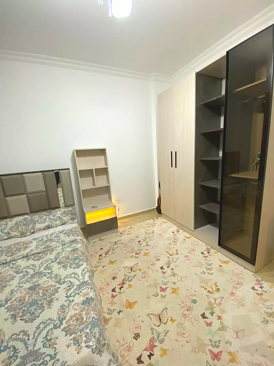 https://aqarmap.com.eg/ar/listing/7217011-for-rent-cairo-el-sheikh-zayed-city-compounds-dr-msr