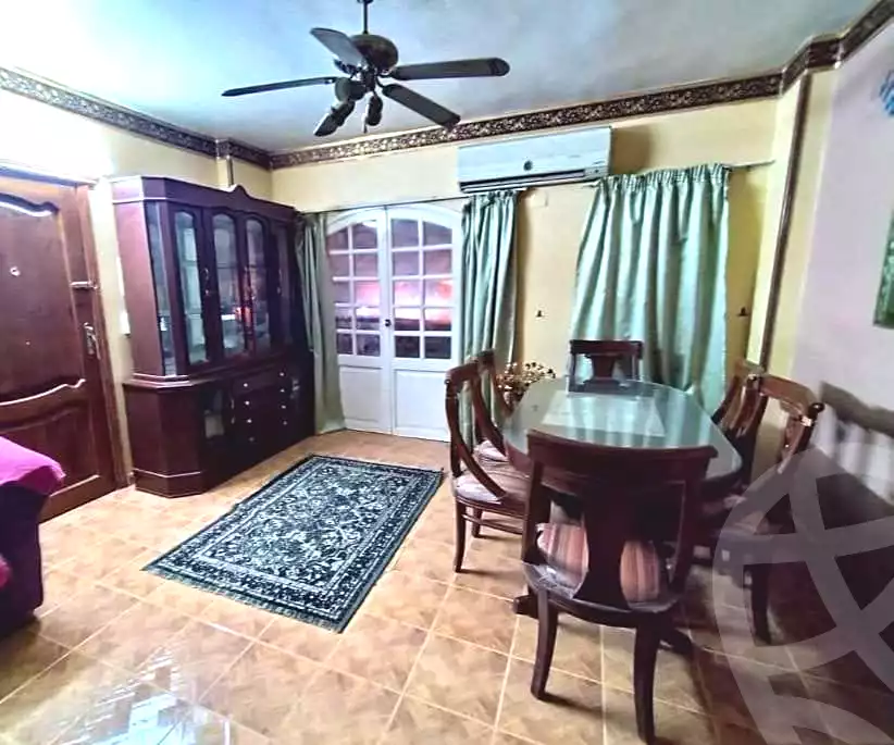 https://aqarmap.com.eg/ar/listing/7217060-for-rent-cairo-6th-of-october-el-ahyaa-neighborhood-2nd-divided-from-al-kafrawei-st