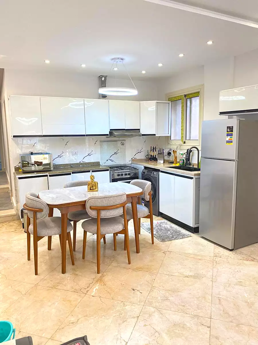 https://aqarmap.com.eg/ar/listing/7217065-for-rent-cairo-el-sheikh-zayed-city-compounds-beverly-hills