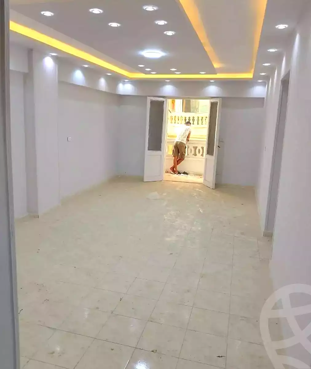 https://aqarmap.com.eg/ar/listing/7217123-for-sale-alexandria-al-agamy-el-hanouvel-radwan-st
