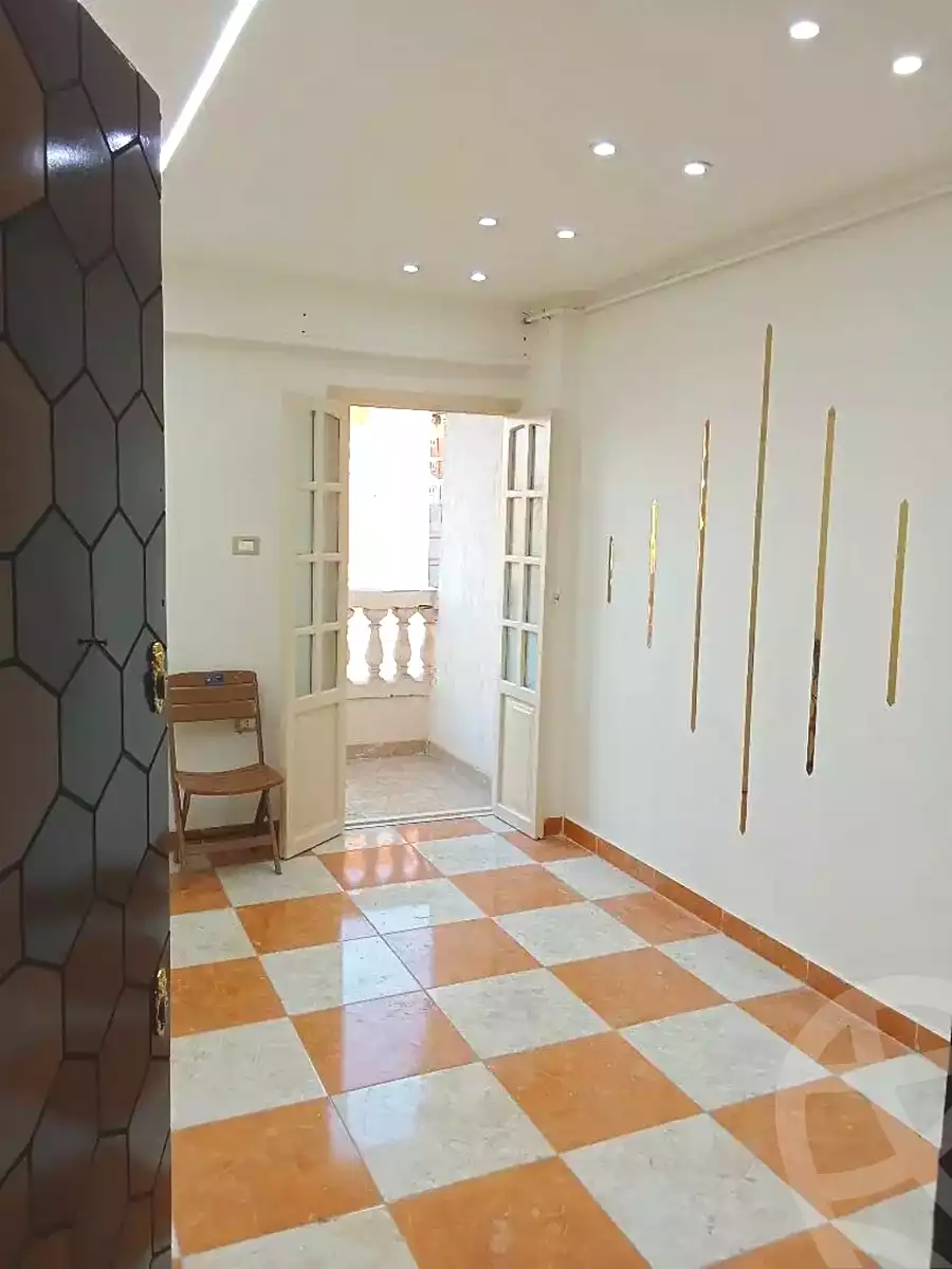 https://aqarmap.com.eg/ar/listing/7217386-for-sale-alexandria-el-asafra-shr-45