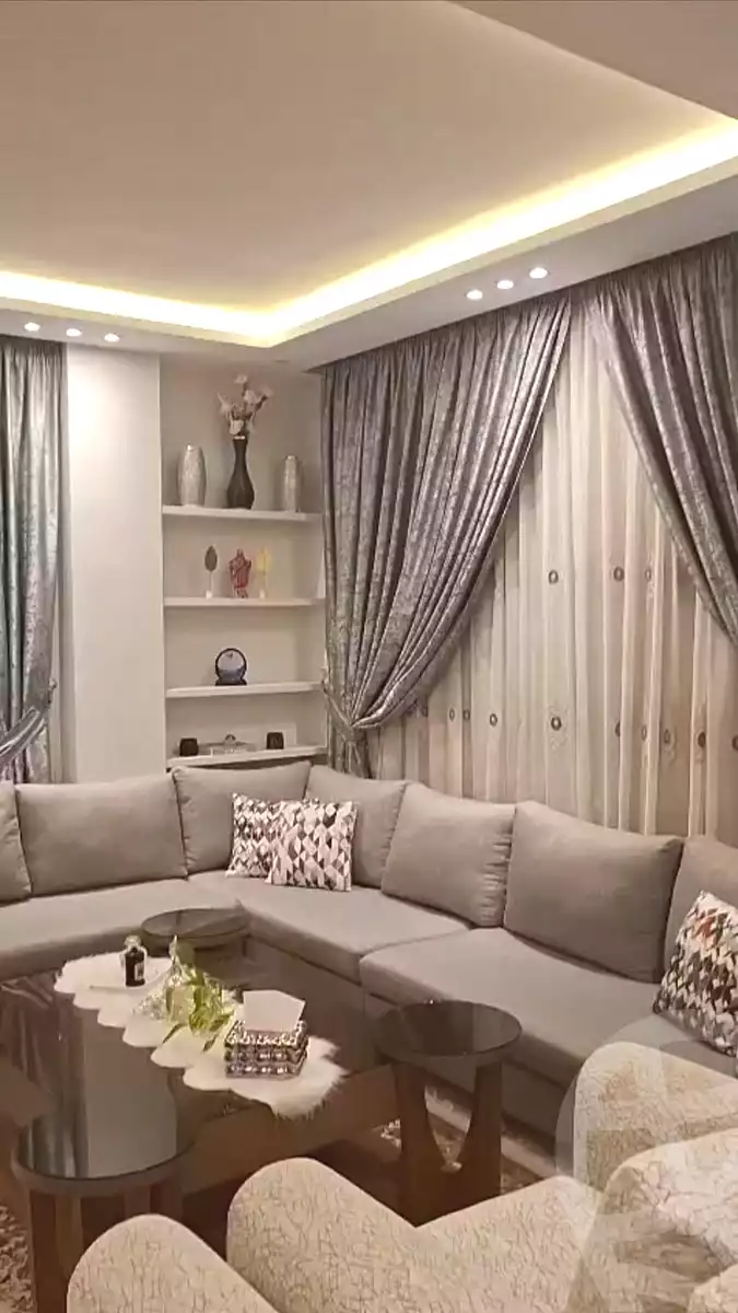 https://aqarmap.com.eg/ar/listing/7217391-for-sale-cairo-el-sheikh-zayed-city-compounds-tiamo-city