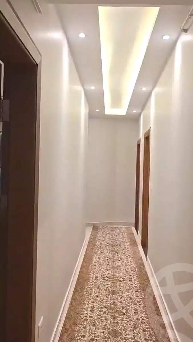 https://aqarmap.com.eg/ar/listing/7217391-for-sale-cairo-el-sheikh-zayed-city-compounds-tiamo-city