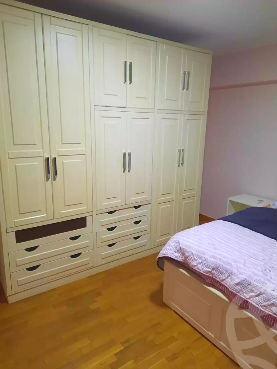 https://aqarmap.com.eg/ar/listing/7217709-for-sale-cairo-new-cairo-ganob-el-akadamiya-south-academy-o-el-sheikh-mostafa-ismael-st