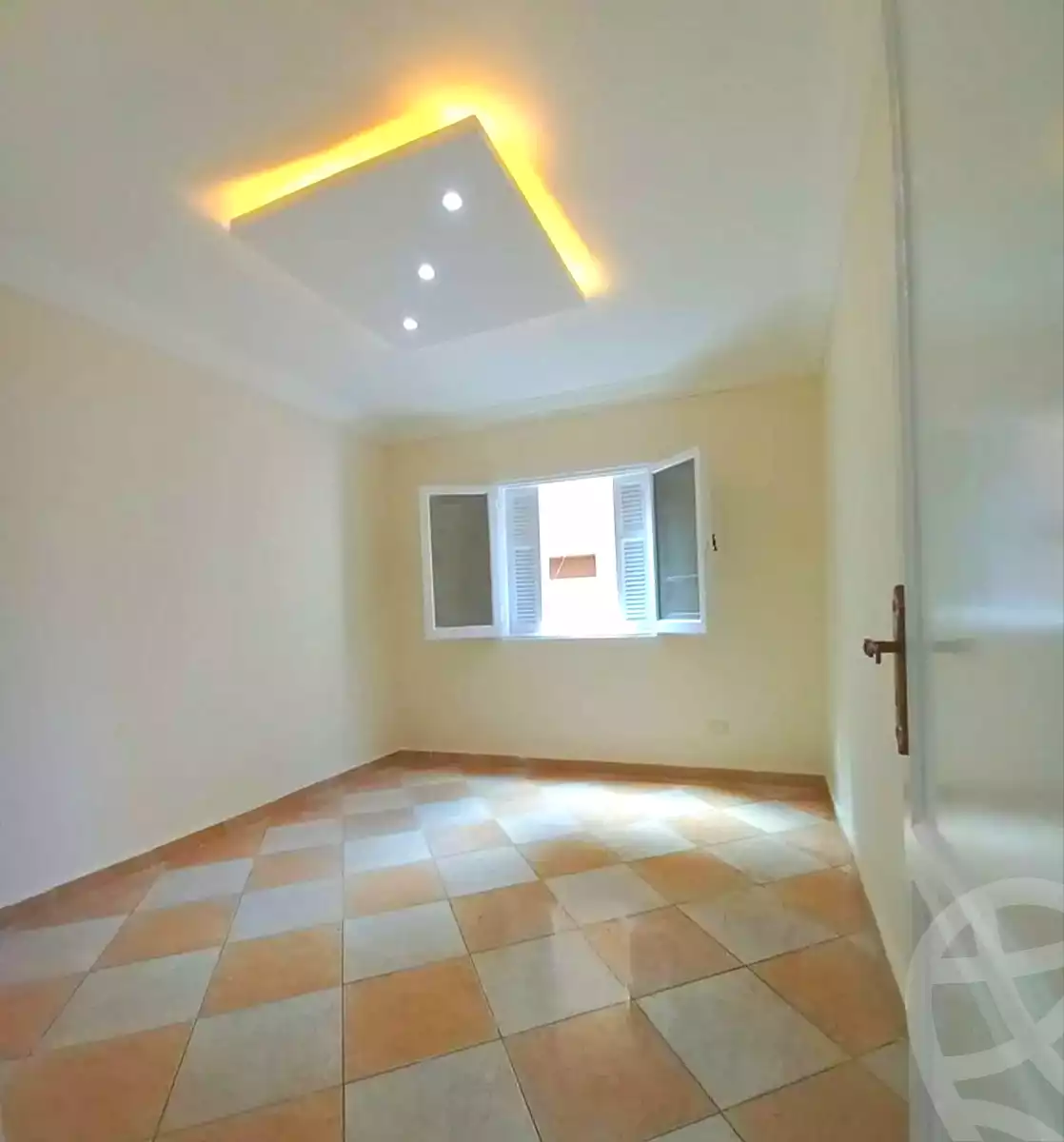 https://aqarmap.com.eg/ar/listing/7217951-for-sale-alexandria-el-asafra-shr-45