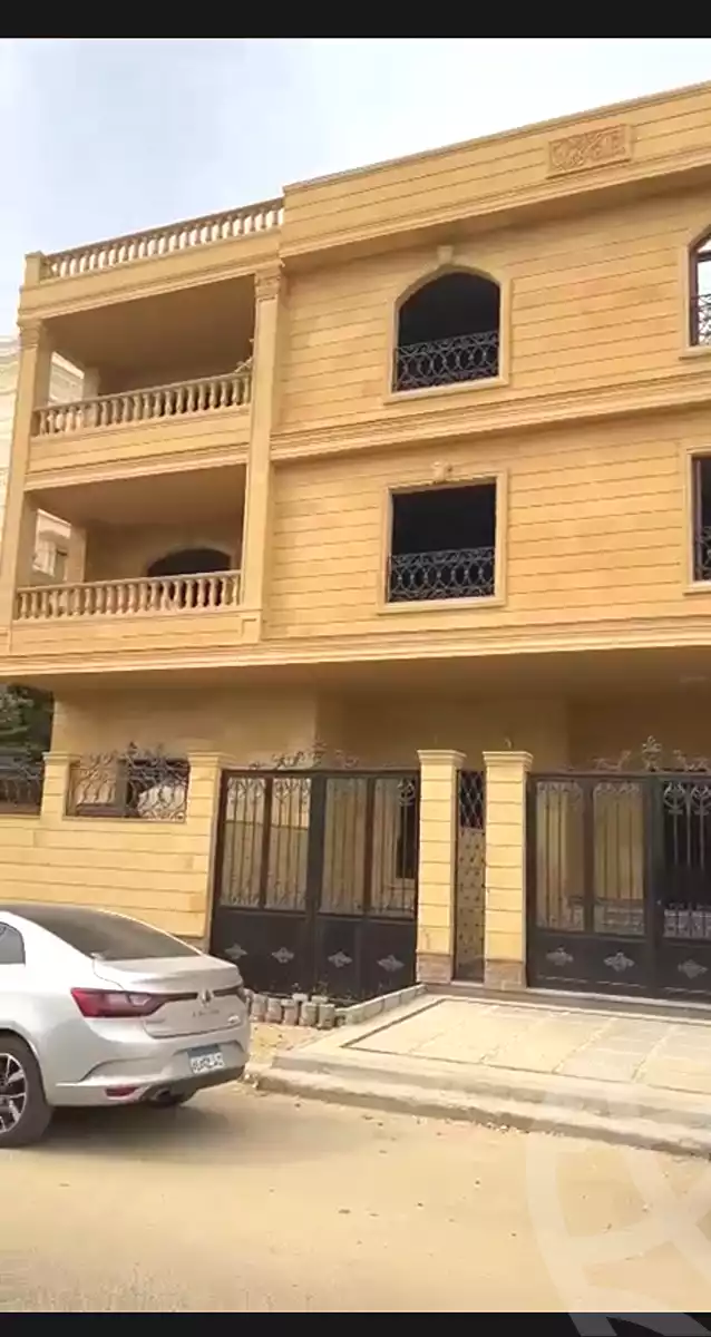 https://aqarmap.com.eg/ar/listing/7218118-for-sale-cairo-new-cairo-ganob-el-akadamiya-south-academy-a-abo-zarr-el-ghifari-st