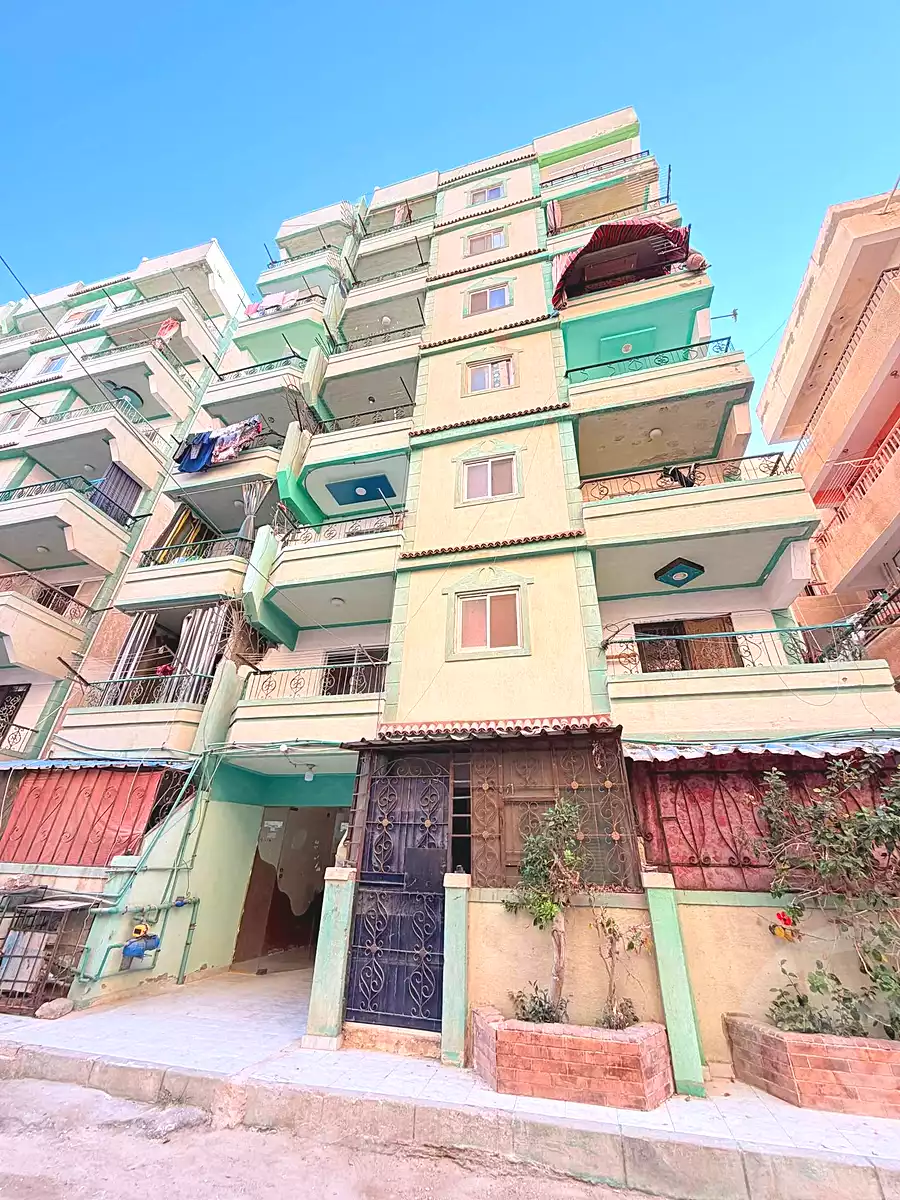 https://aqarmap.com.eg/ar/listing/7218168-for-sale-alexandria-al-agamy-shataa-el-nakheel