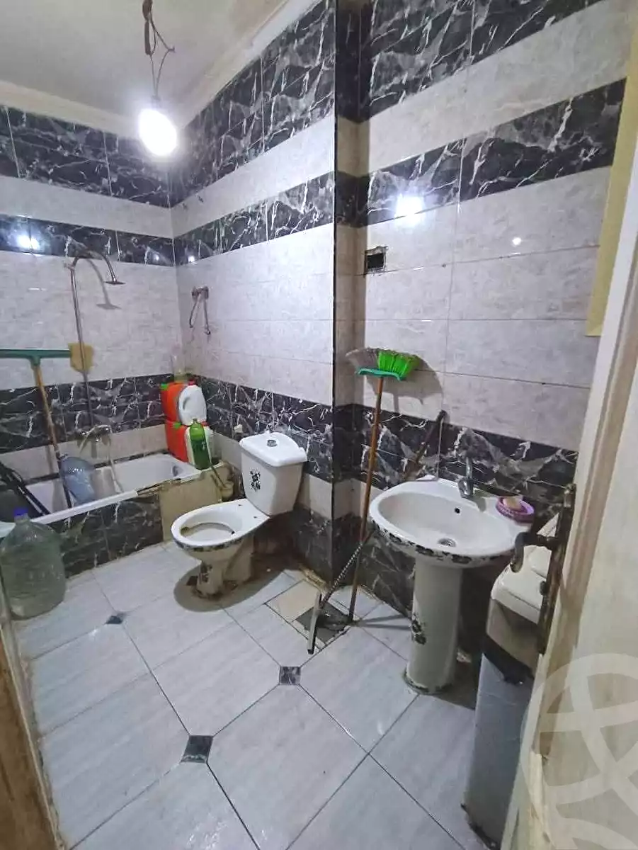 https://aqarmap.com.eg/ar/listing/7218426-for-sale-alexandria-sydy-bshr-shr-mlk-hfny