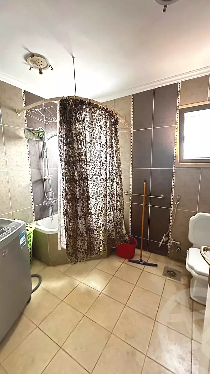 https://aqarmap.com.eg/en/listing/7218452-for-sale-cairo-new-cairo-lrhb-city-phase-2-amr-ibn-el-aas-st