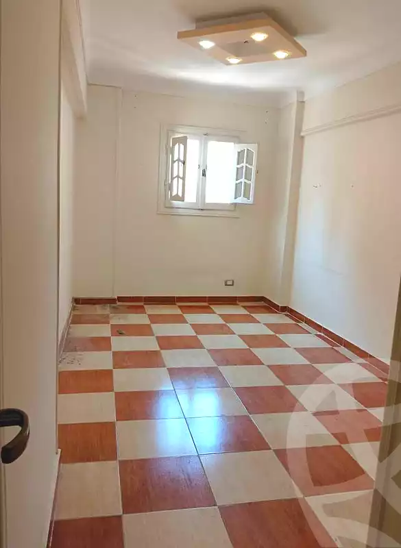 https://aqarmap.com.eg/ar/listing/7218457-for-sale-alexandria-el-asafra-l-sfr-bhry