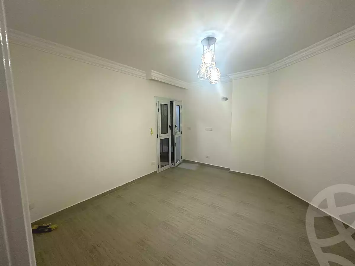 https://aqarmap.com.eg/en/listing/7218587-for-sale-cairo-new-cairo-lrhb-city-phase-1-ali-amin-st