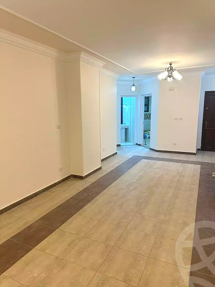 https://aqarmap.com.eg/en/listing/7218587-for-sale-cairo-new-cairo-lrhb-city-phase-1-ali-amin-st