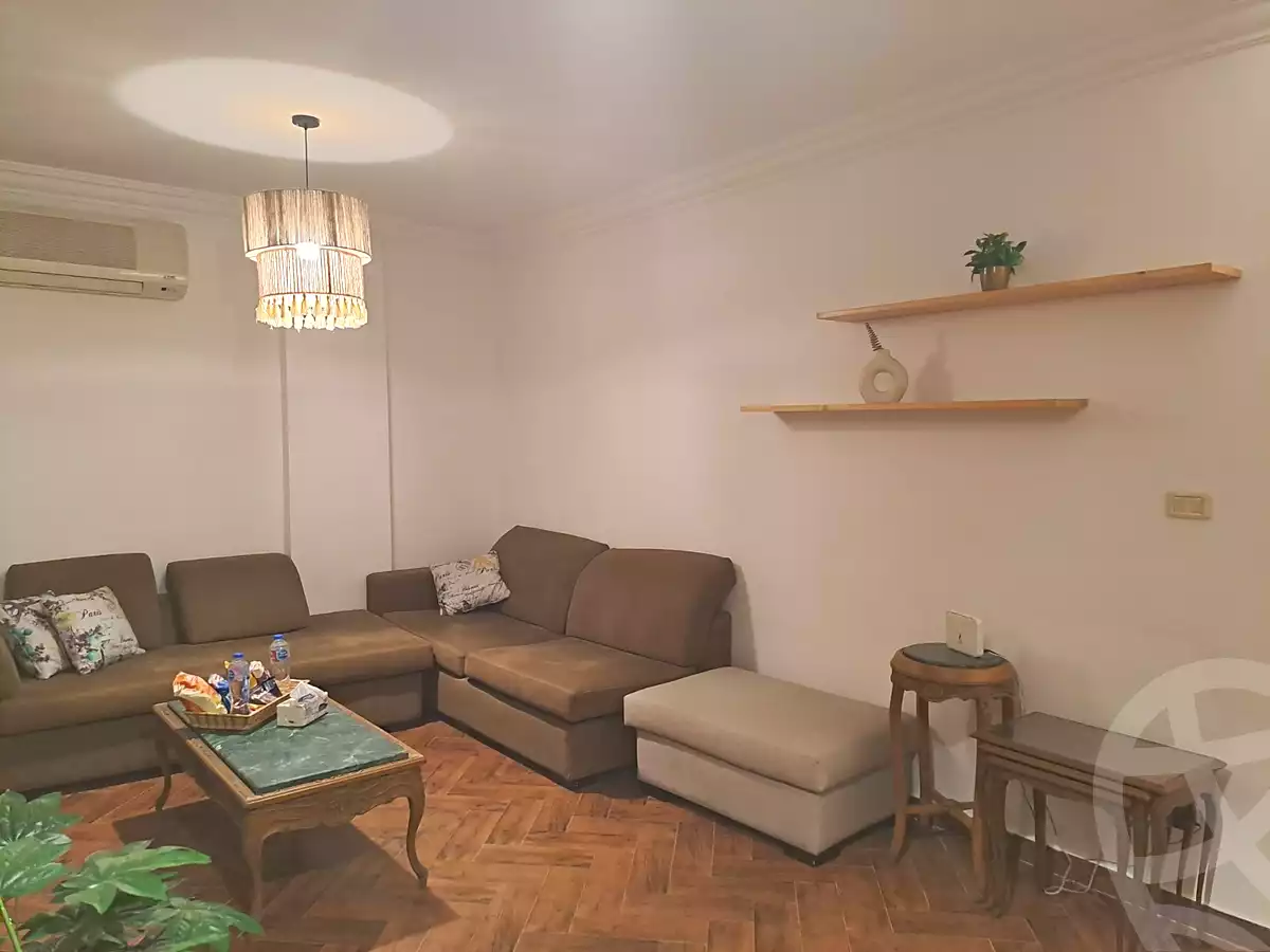 https://aqarmap.com.eg/ar/listing/7218605-for-sale-cairo-new-cairo-lrhb-city-phase-4-mohammed-farid-st