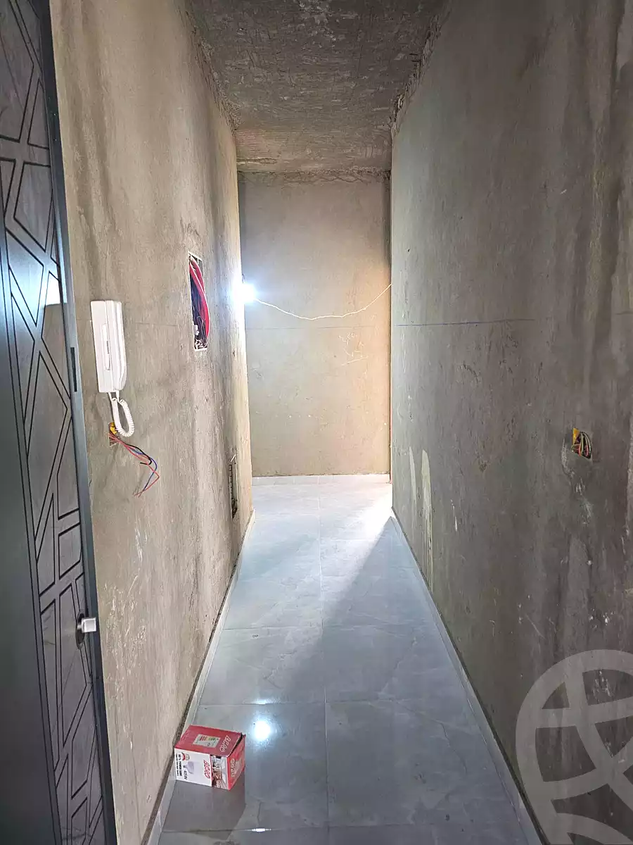https://aqarmap.com.eg/ar/listing/7218623-for-sale-cairo-new-cairo-south-investors-mohammed-nagib-axis-st