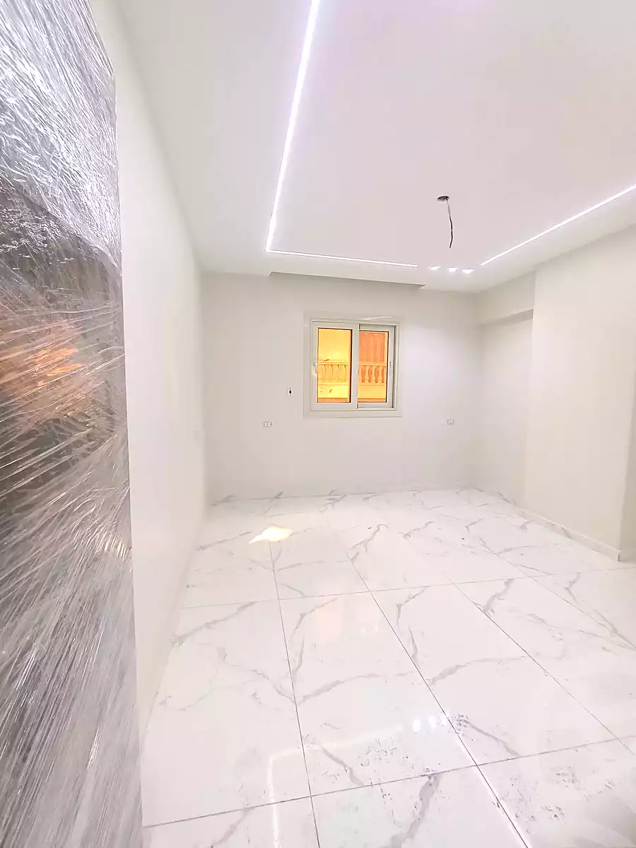 https://aqarmap.com.eg/ar/listing/7218770-for-sale-alexandria-al-agamy-bw-ywsf