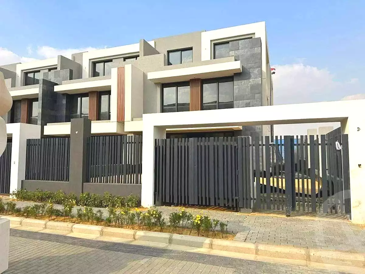https://aqarmap.com.eg/en/listing/7218769-for-sale-cairo-new-cairo-compounds-el-patio-town-compound-la-vista
