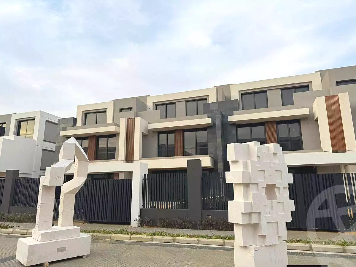 https://aqarmap.com.eg/en/listing/7218781-for-sale-cairo-new-cairo-compounds-el-patio-town-compound-la-vista