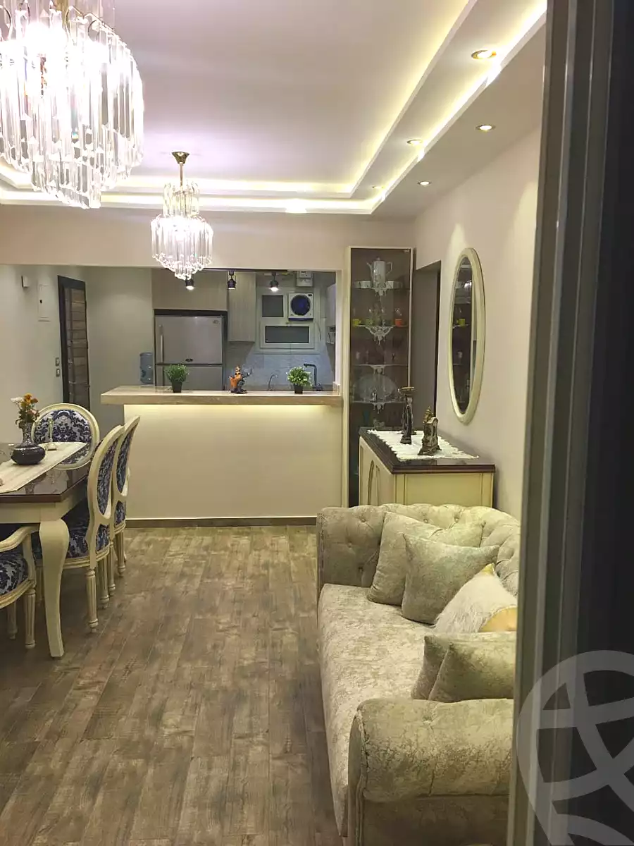 https://aqarmap.com.eg/en/listing/7218874-for-sale-cairo-new-cairo-compounds-el-ashrafia